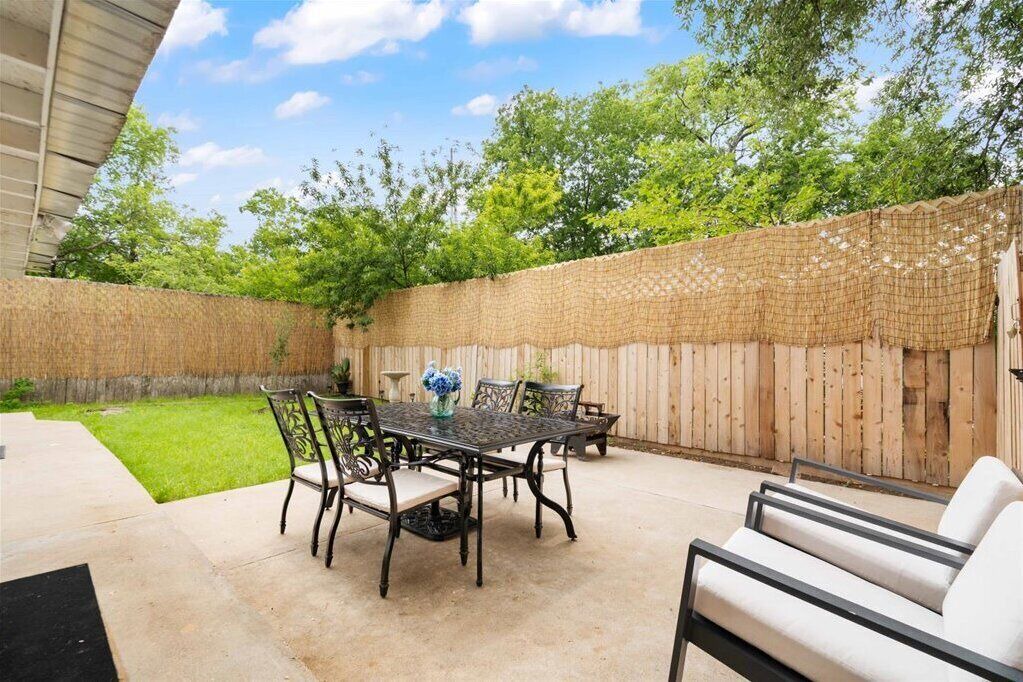 Photo of Outdoor in Sweetbriar