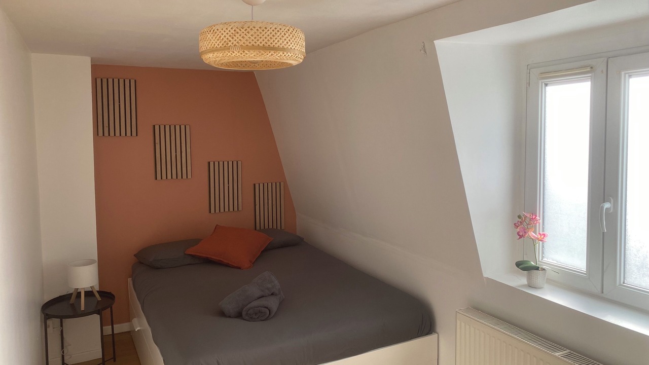Photo of Bedroom in Douai