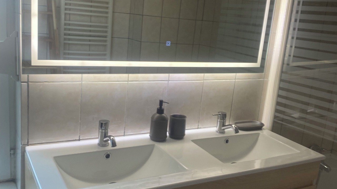 Photo of Bathroom in Douai
