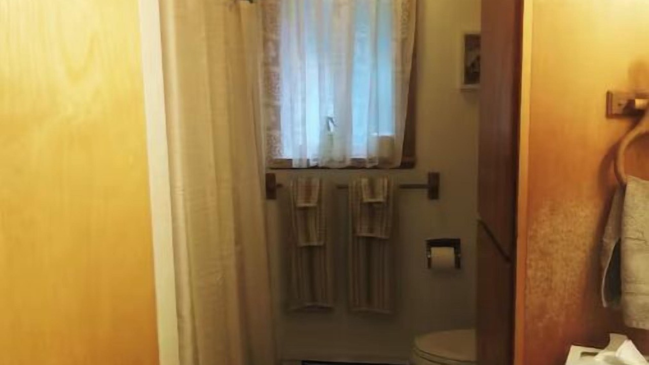 Photo of Bathroom in Sekiu