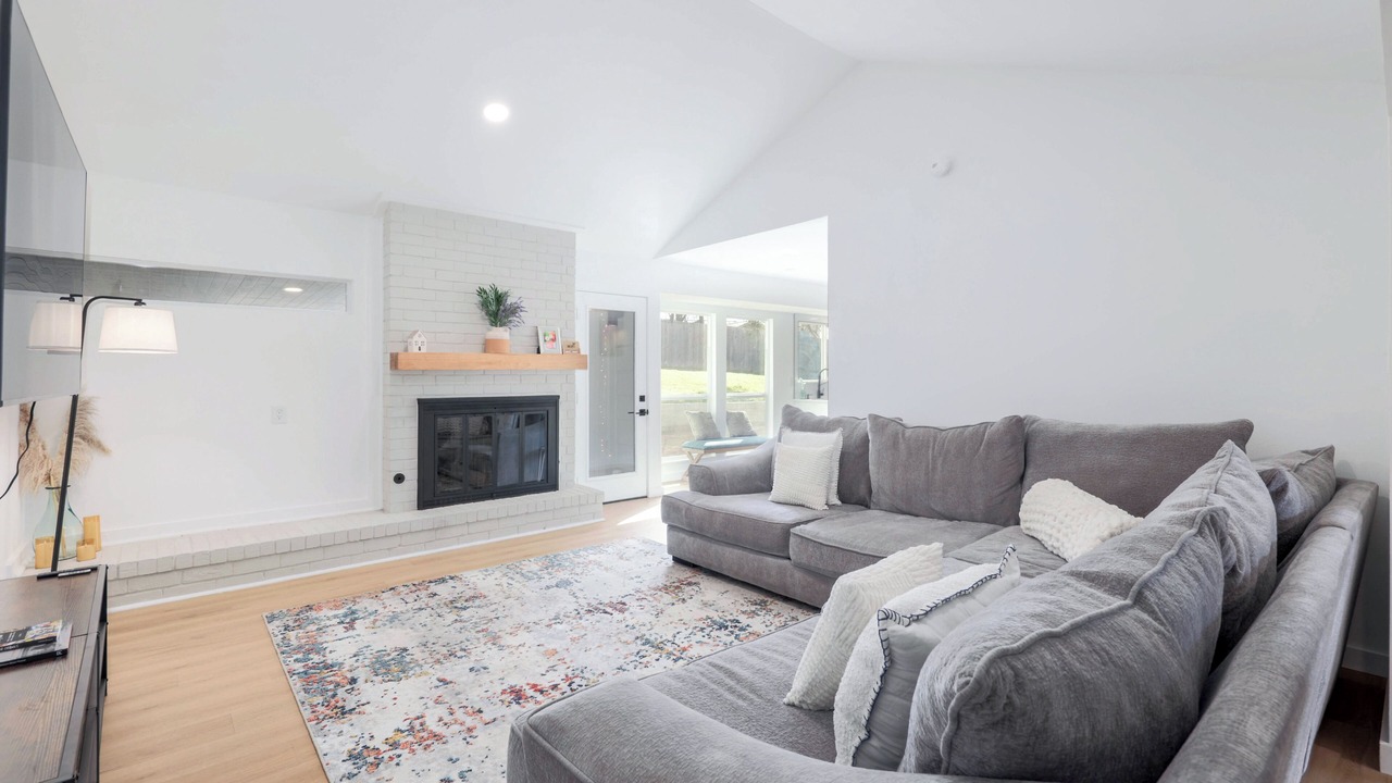 Photo of Livingroom in Pecan Springs Springdale