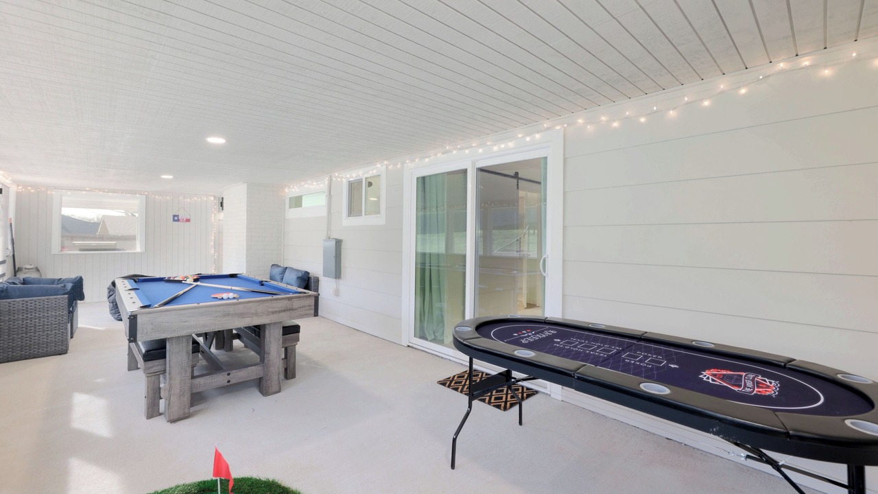 Photo of Bedroom in Pecan Springs Springdale