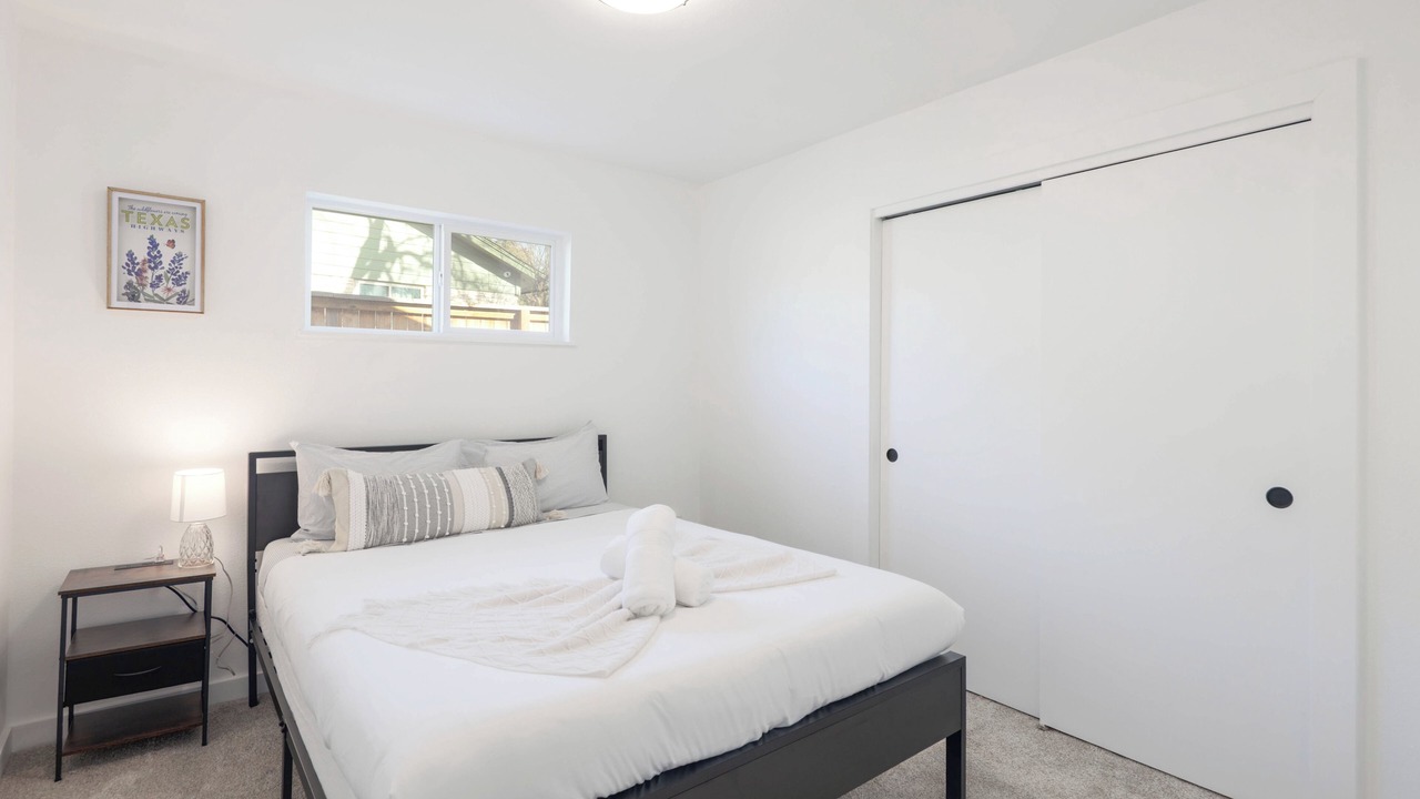 Photo of Bedroom in Pecan Springs Springdale