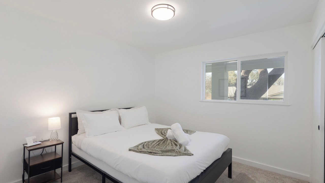 Photo of Bedroom in Pecan Springs Springdale
