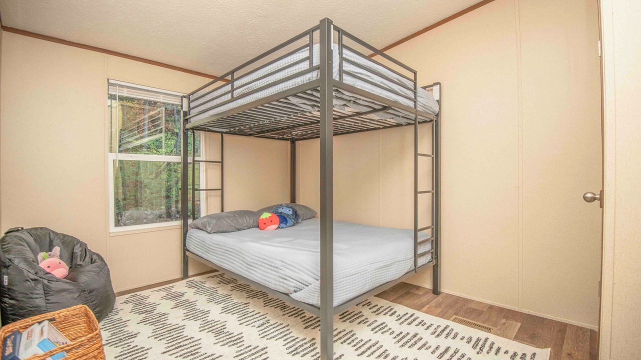 Photo of Bedroom in Greenway