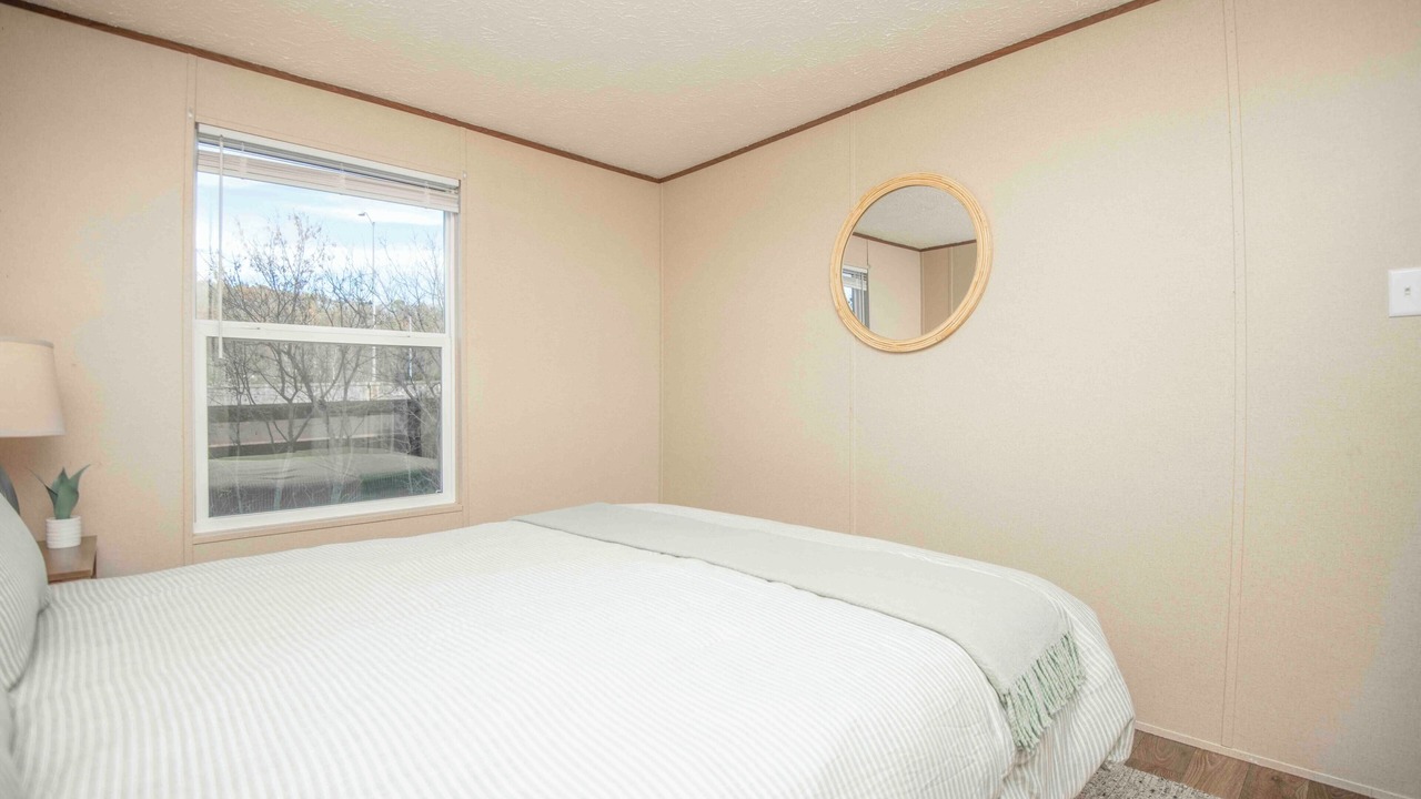 Photo of Bedroom in Greenway