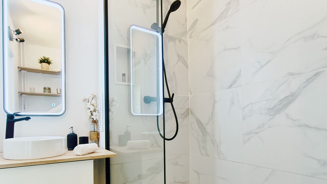 Photo of Bathroom in Plaisir