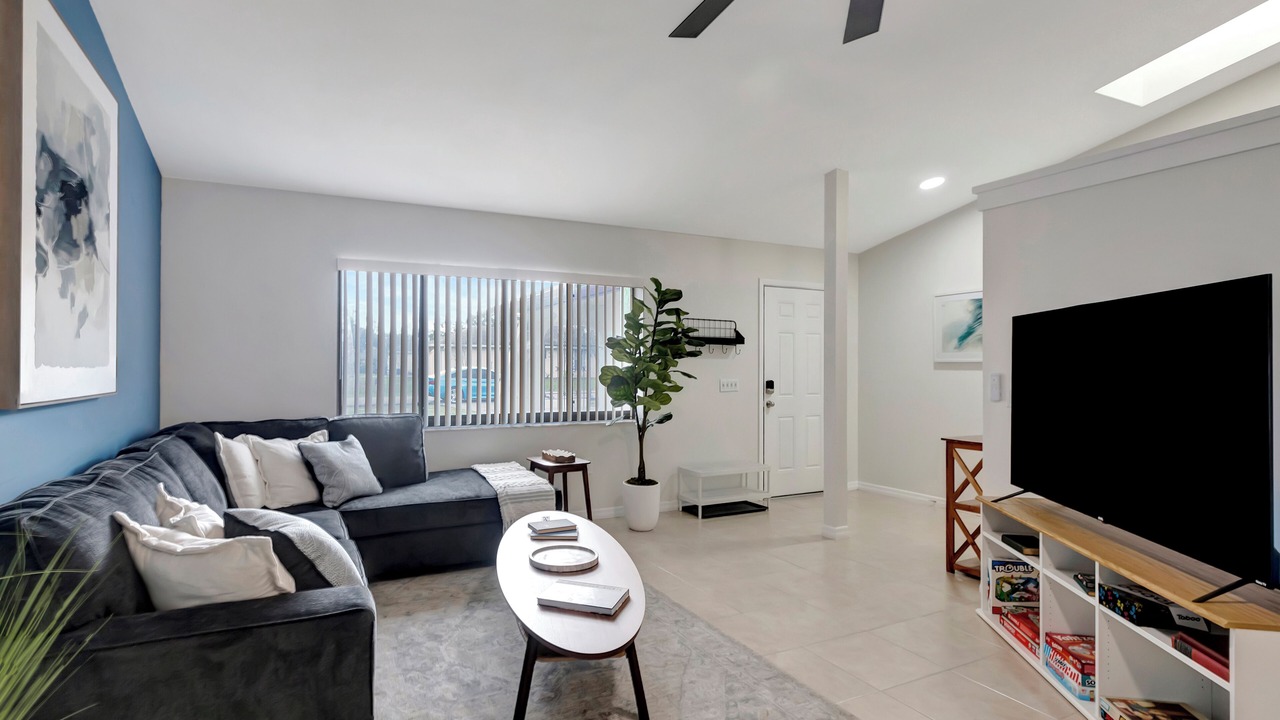 Photo of Livingroom in Spring Hill