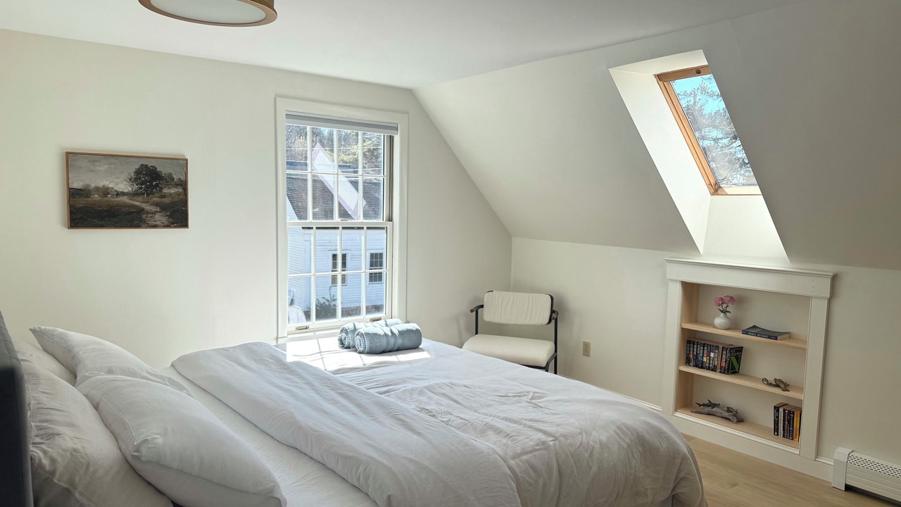 Photo of Bedroom in Mid-Coast and Islands