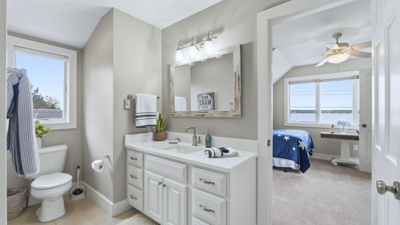 Photo of Bathroom in Clear Lake
