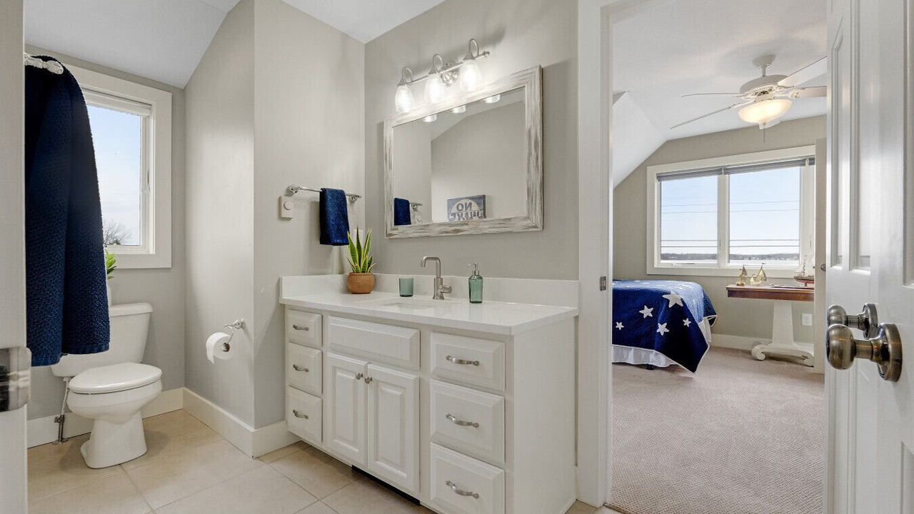 Photo of Bathroom in Clear Lake
