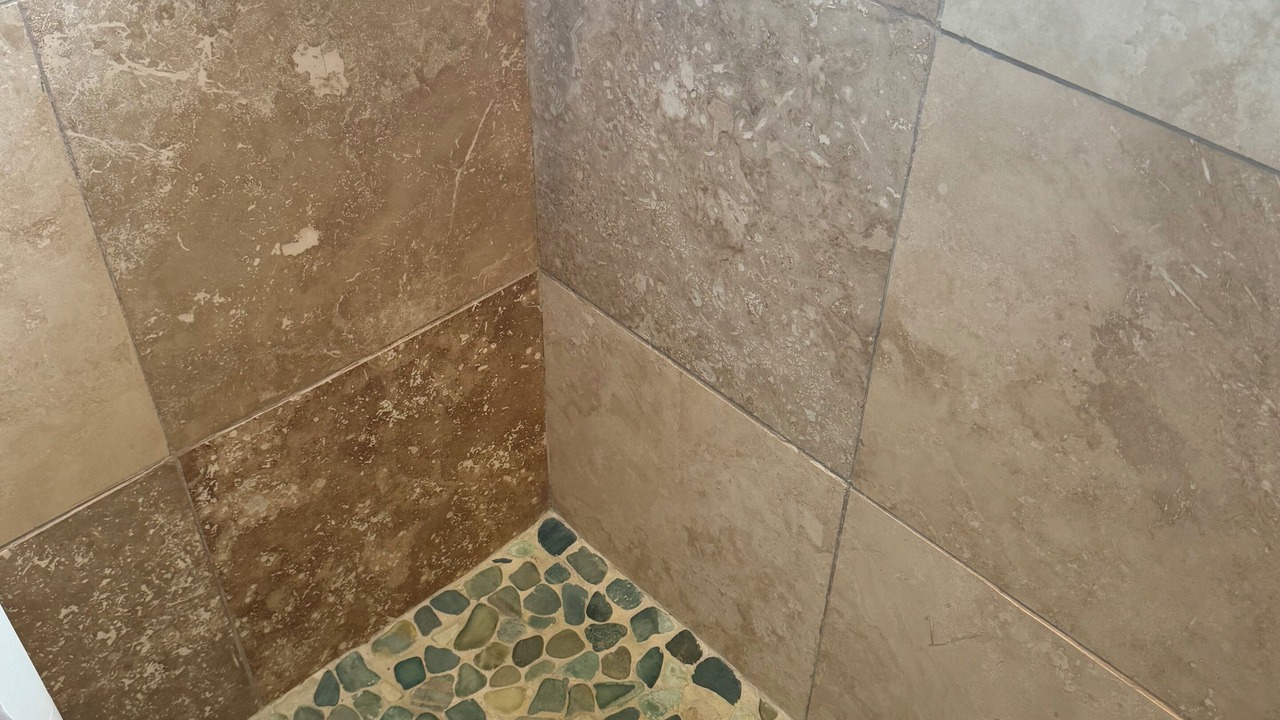 Photo of Bathroom in Diamond Head - Kapahulu - St. Louis