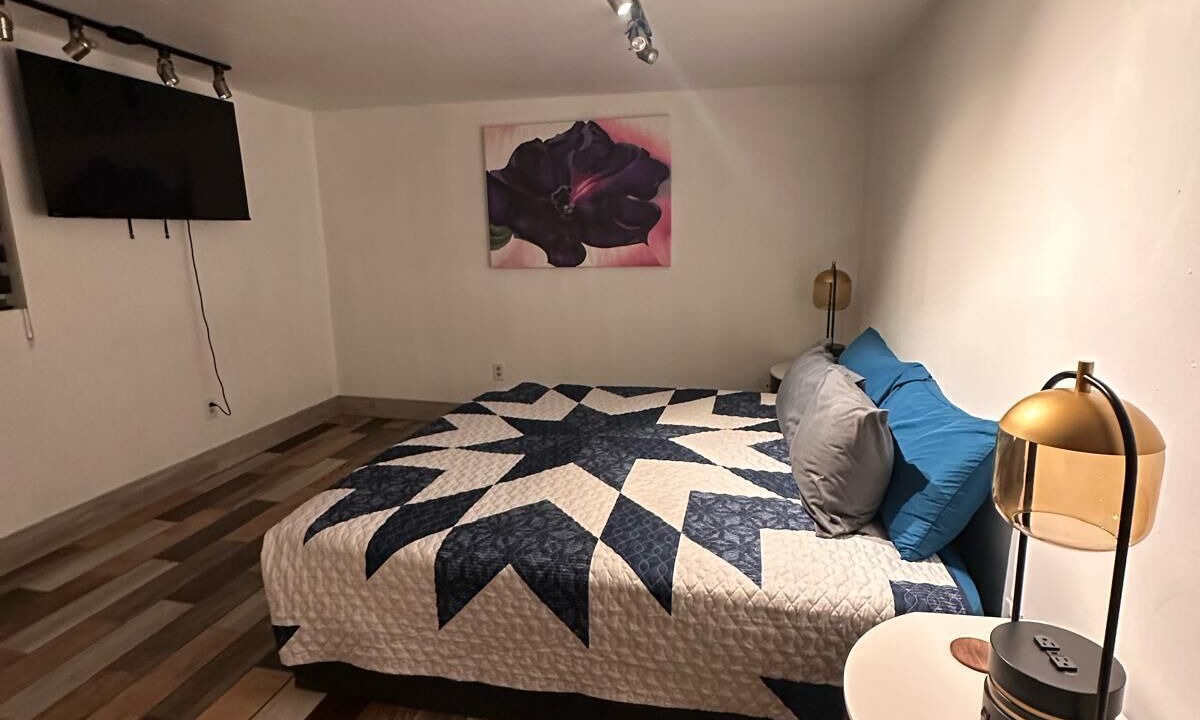 Photo of Bedroom in Glenwood Springs