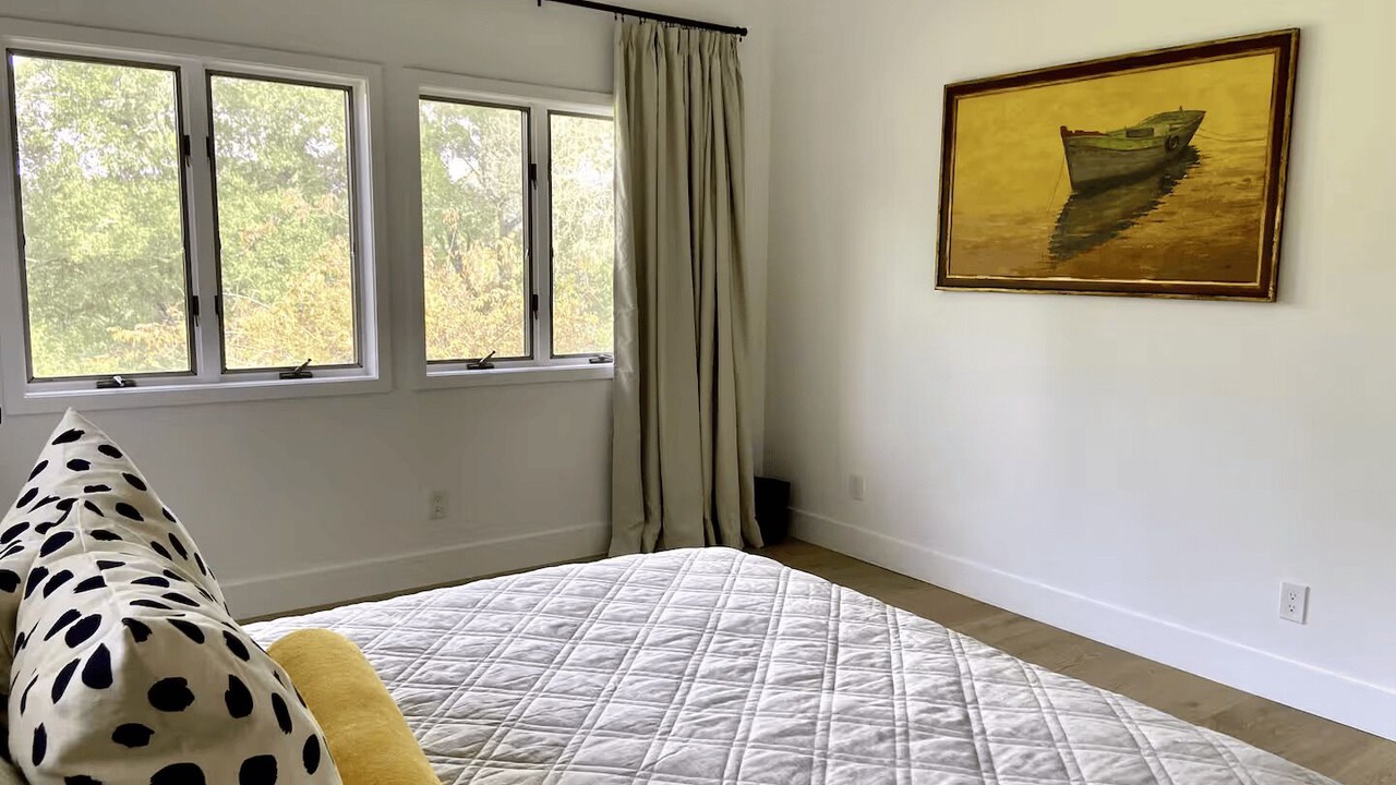 Photo of Bedroom in Glen Ellen