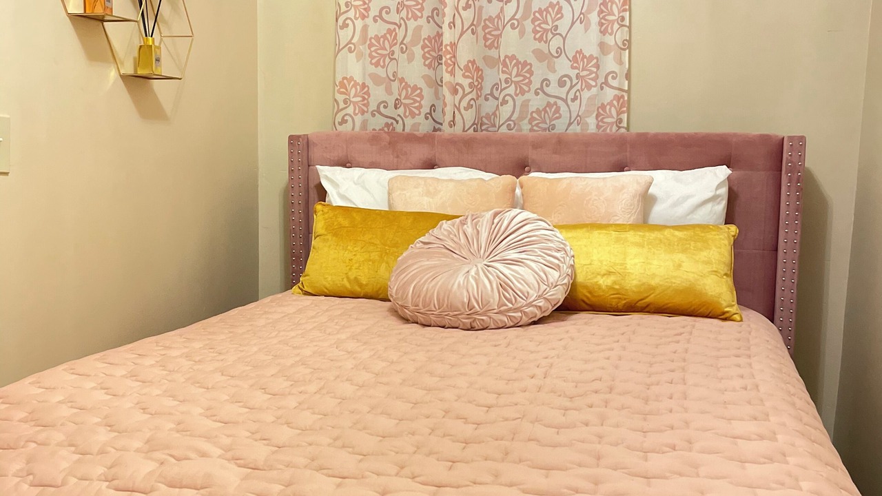 Photo of Bedroom in Maple Heights