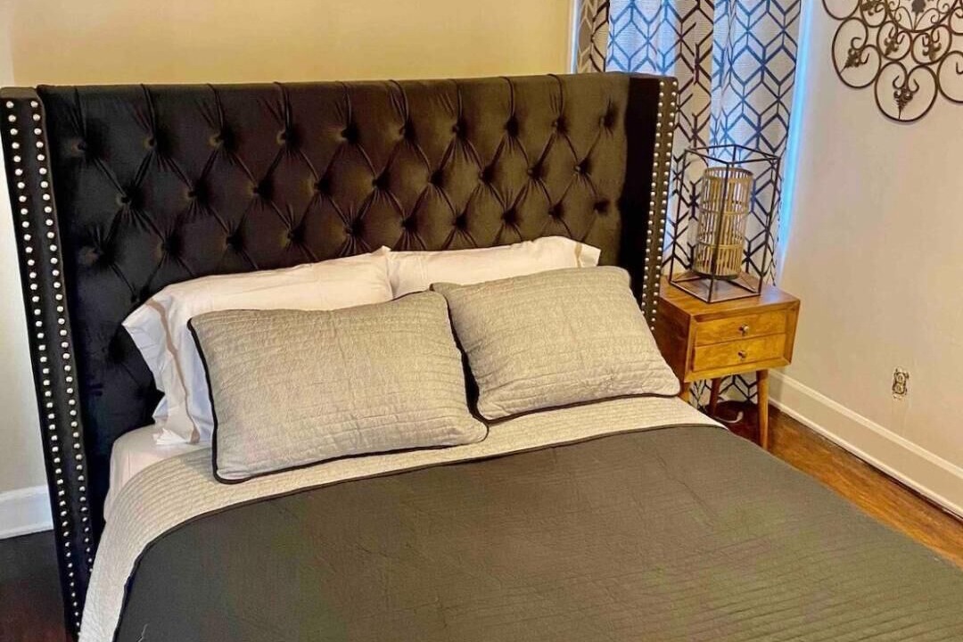 Photo of Bedroom in Maple Heights