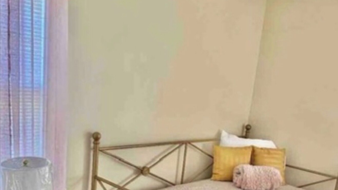 Photo of Bedroom in Maple Heights