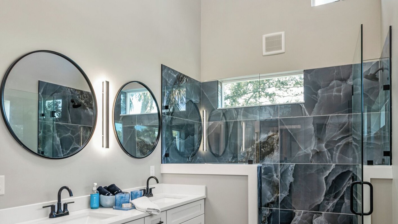 Photo of Bathroom in Downtown Historic District