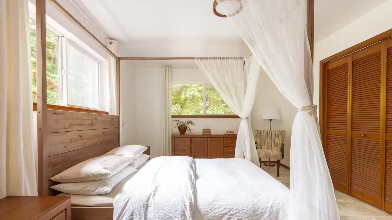 Photo of Bedroom in Marblemount