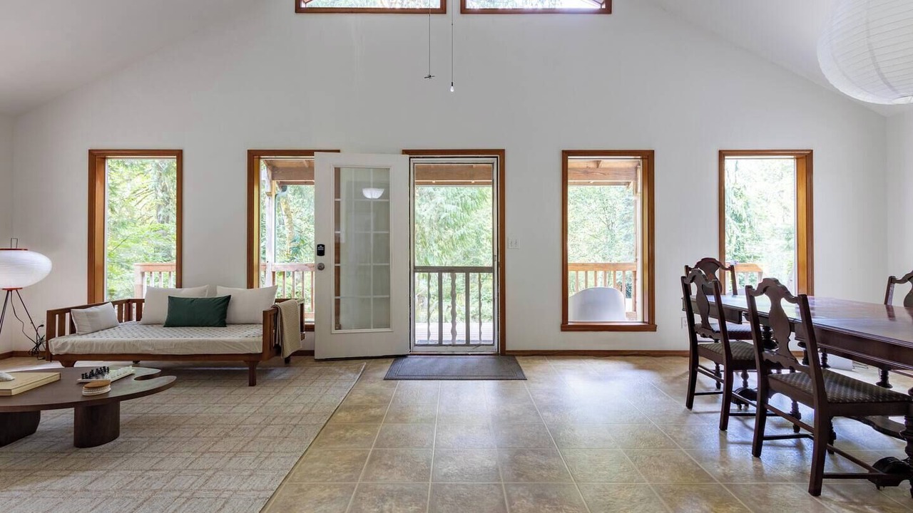 Photo of Livingroom in Marblemount