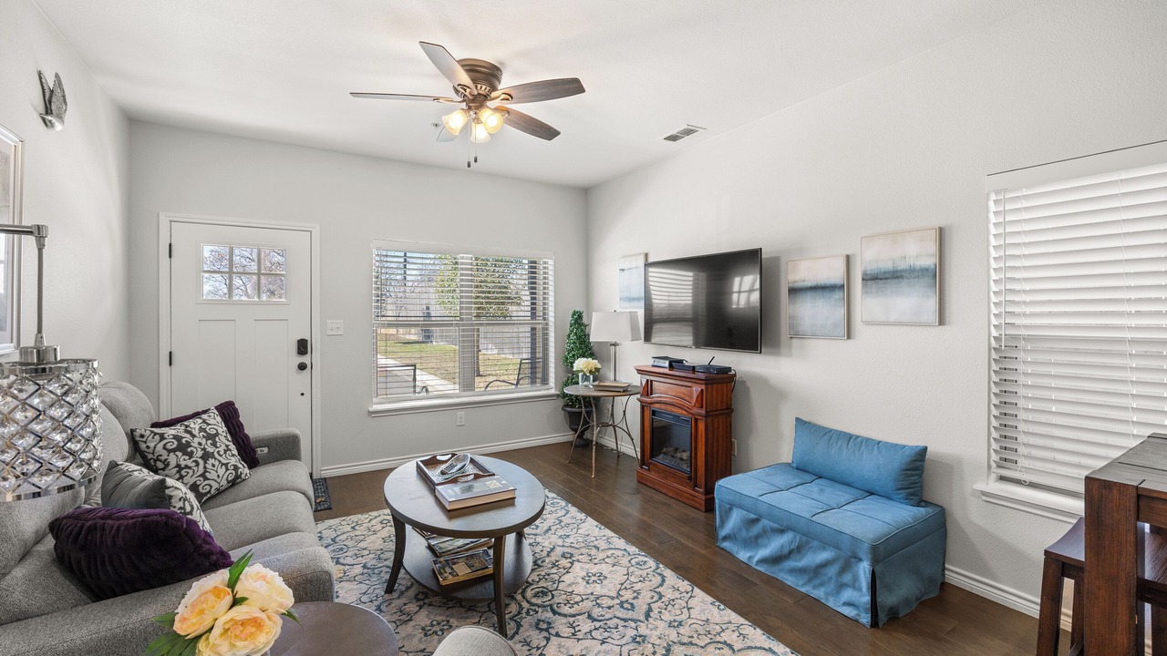 Photo of Livingroom in Fredericksburg