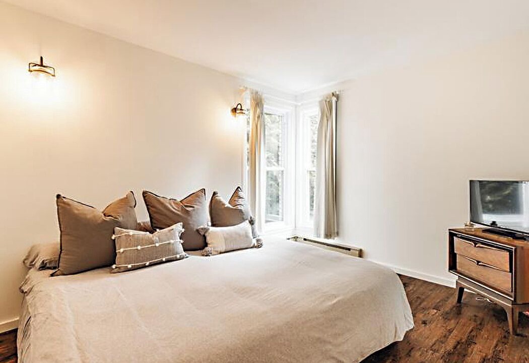 Photo of Bedroom in Lac-Brome