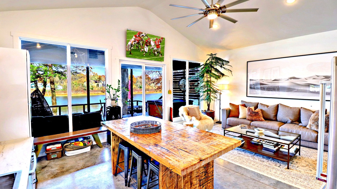Photo of Livingroom in Fayetteville