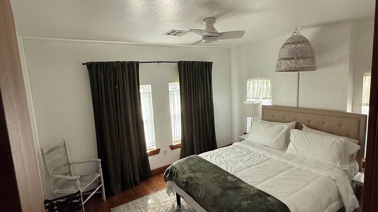 Photo of Bedroom in Norman