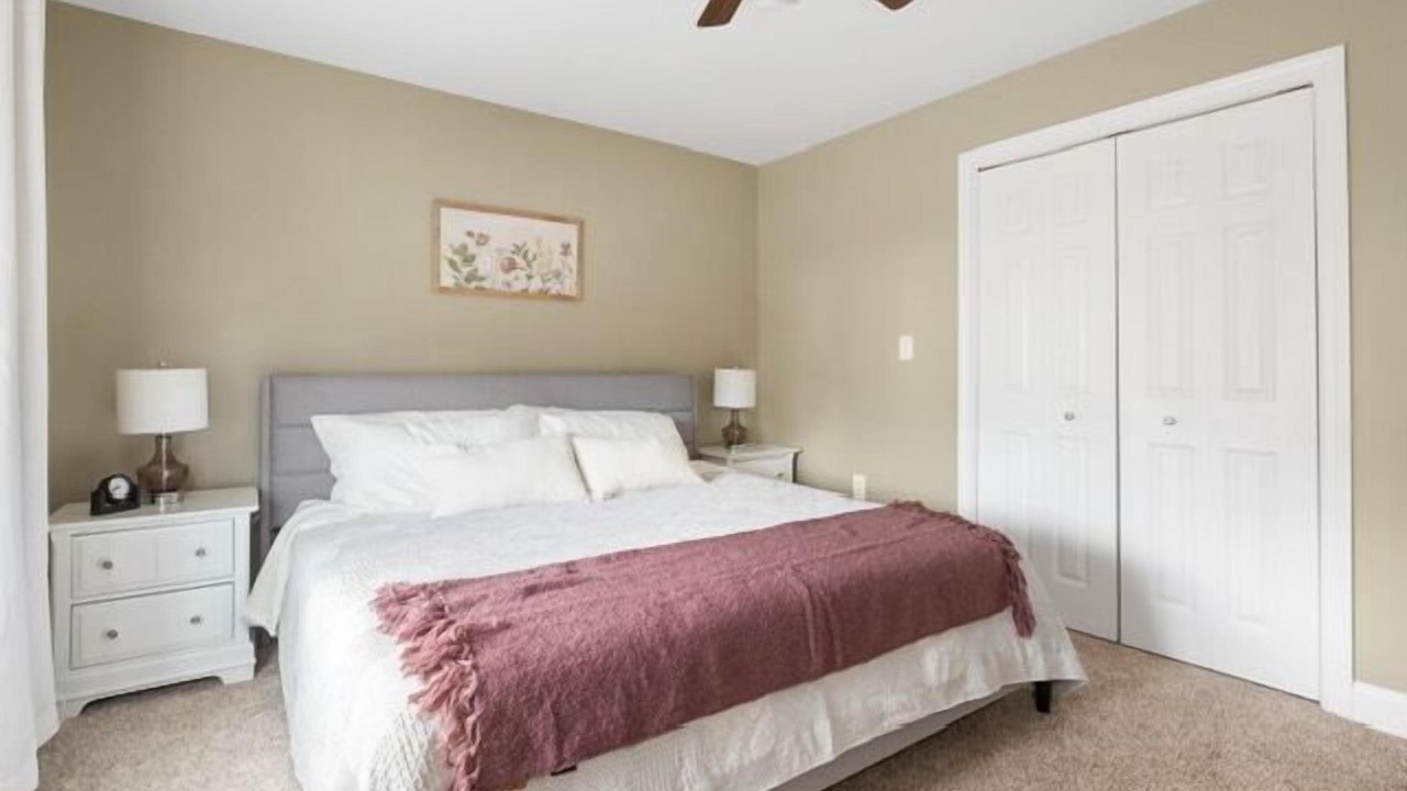 Photo of Others in Salem