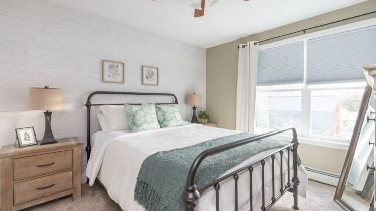 Photo of Others in Salem