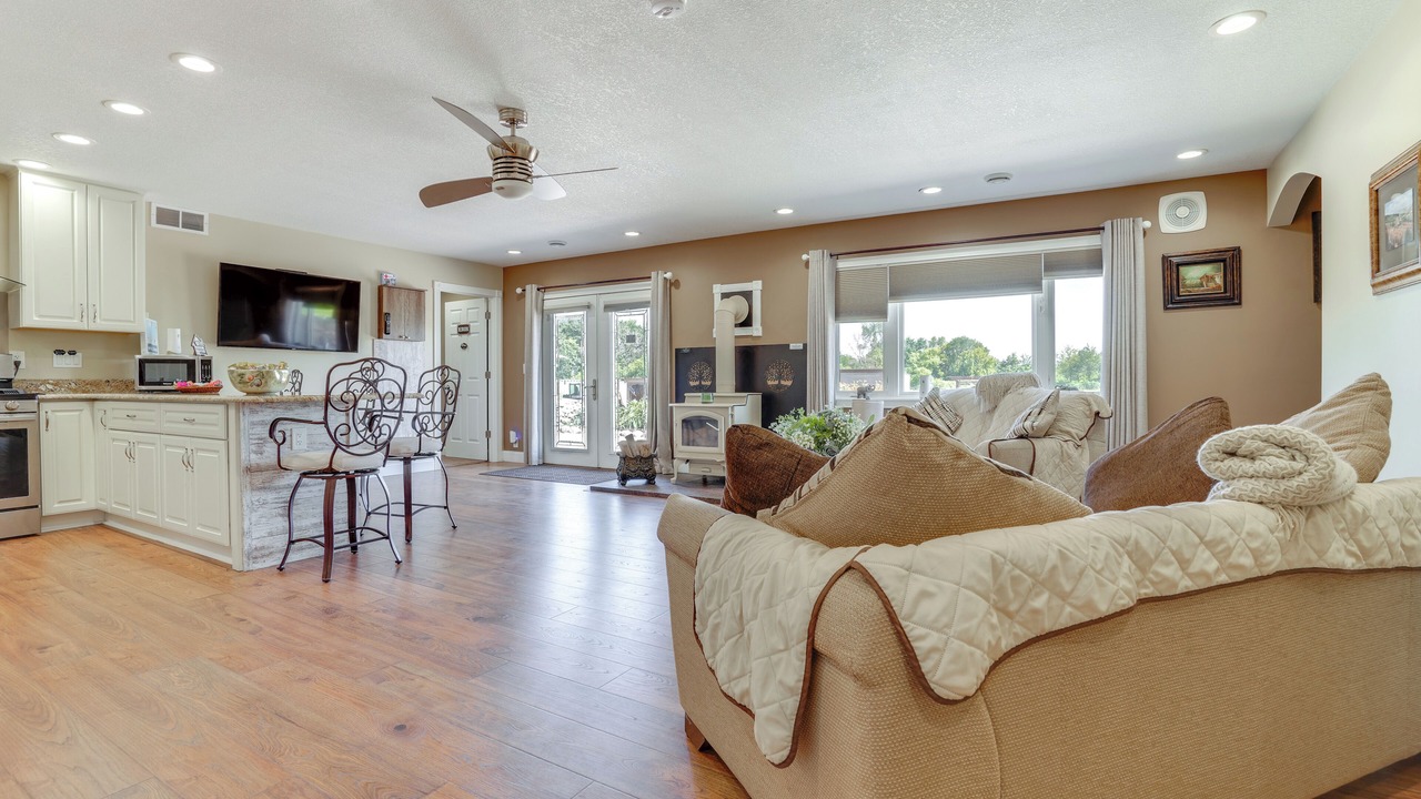Photo of Livingroom in Webster