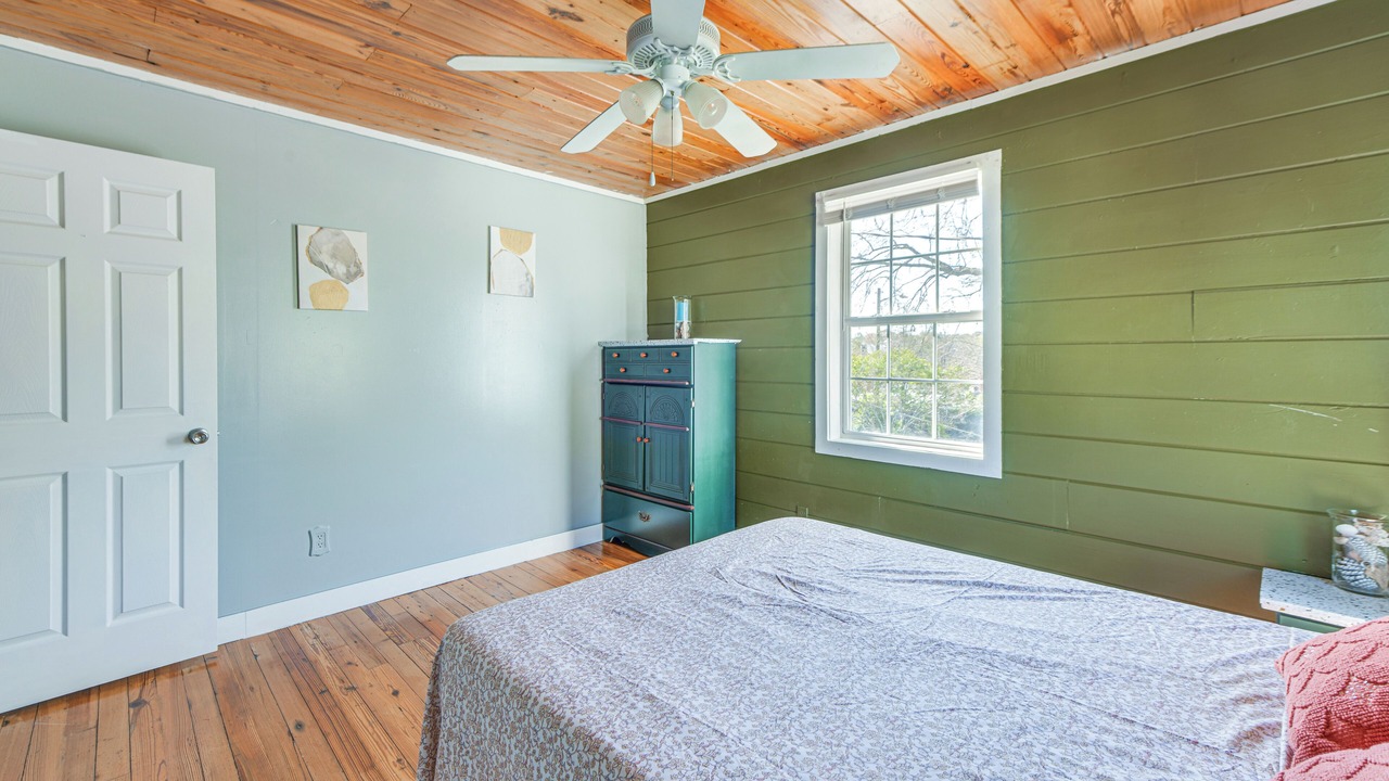 Photo of Bedroom in Sylvester