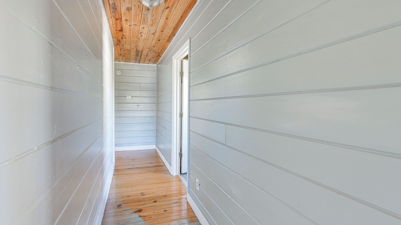 Photo of Others in Sylvester