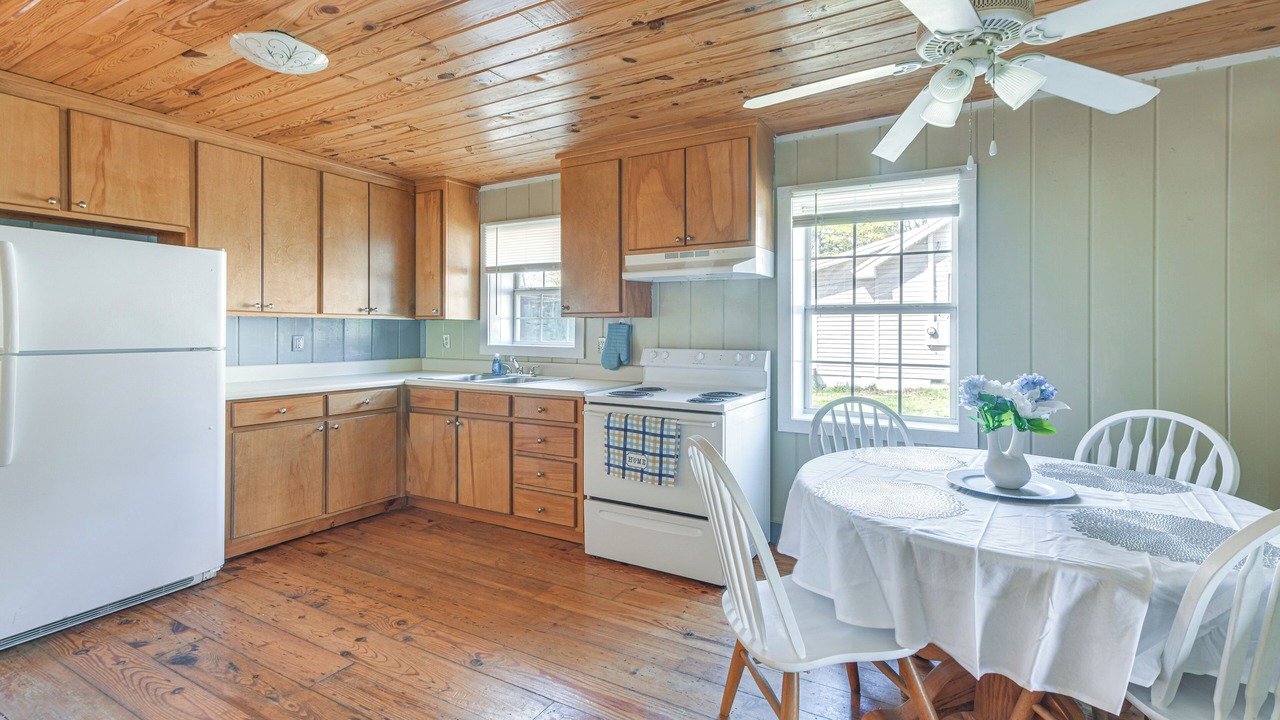 Photo of Others in Sylvester