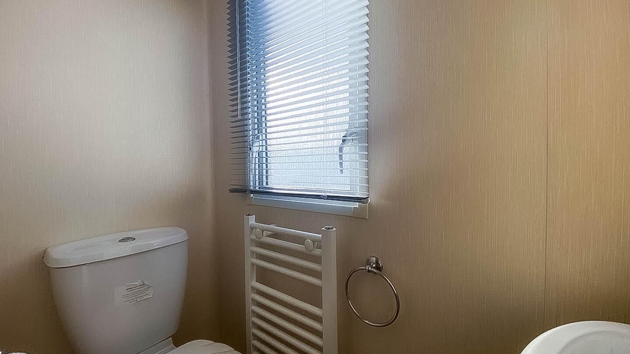 Photo of Bathroom in Swalecliffe