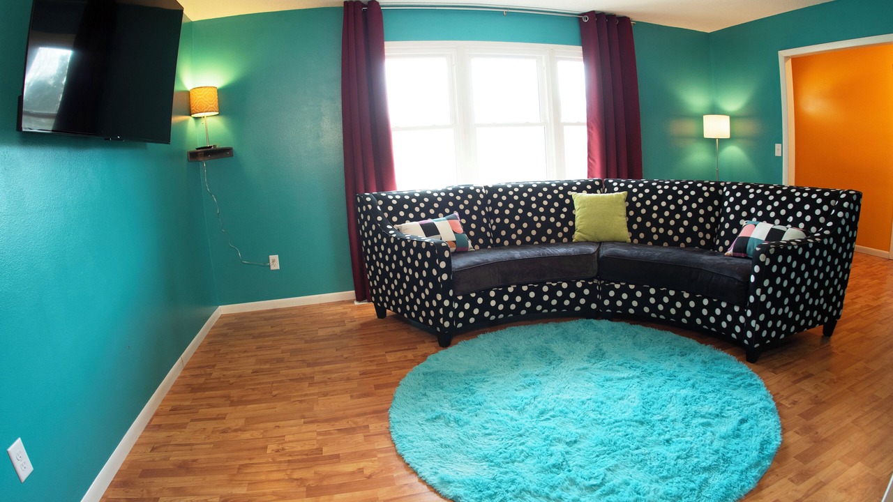 Photo of Livingroom in Iowa City