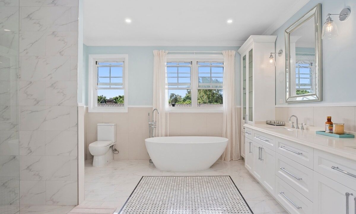 Photo of Bathroom in Carrara