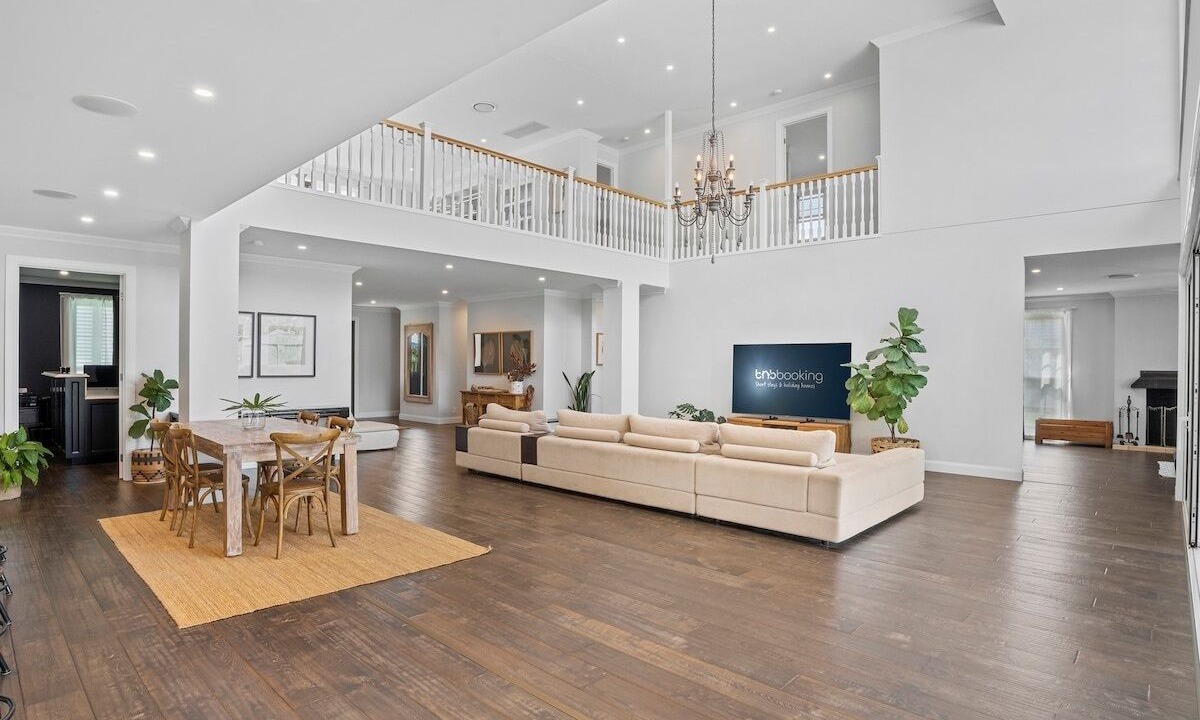 Photo of Others in Carrara