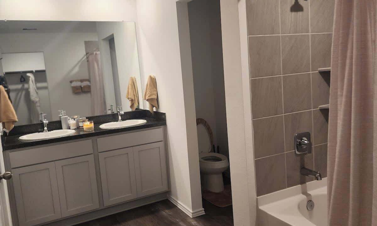 Photo of Bathroom in Spring