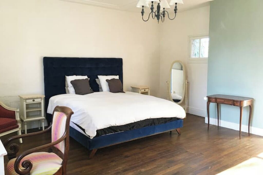 Photo of Bedroom in Vic-sur-Aisne