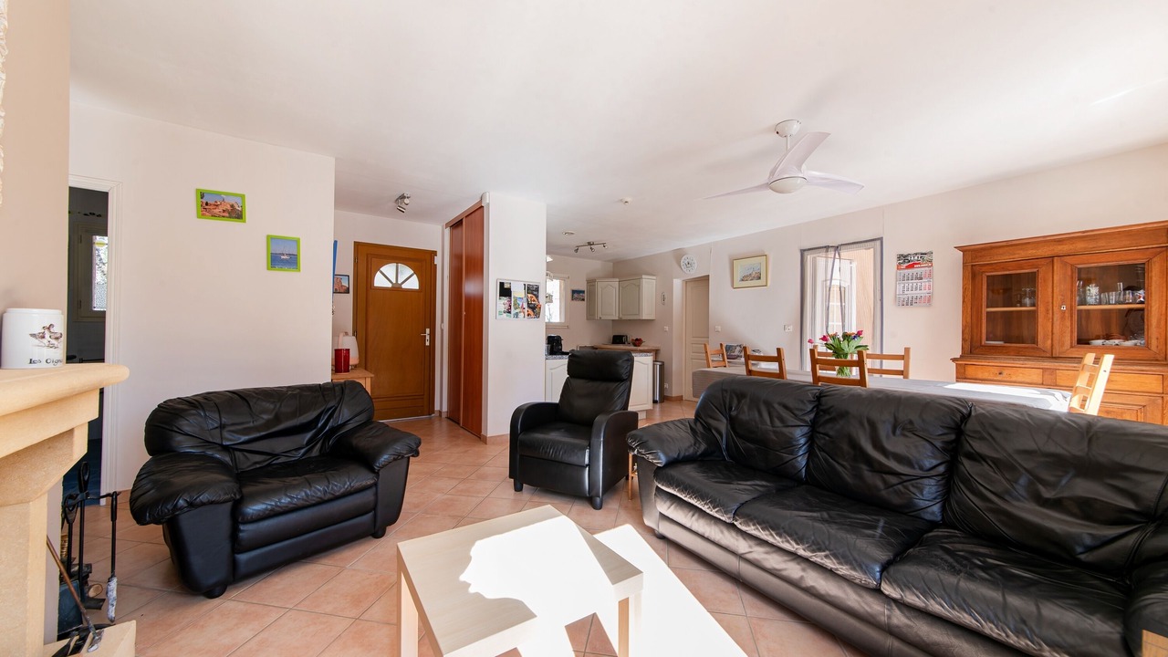 Photo of Livingroom in Montmeyan