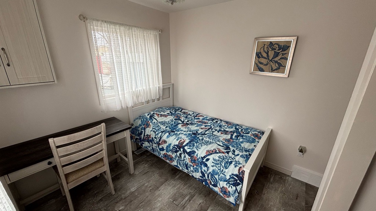 Photo of Bedroom in Gimli