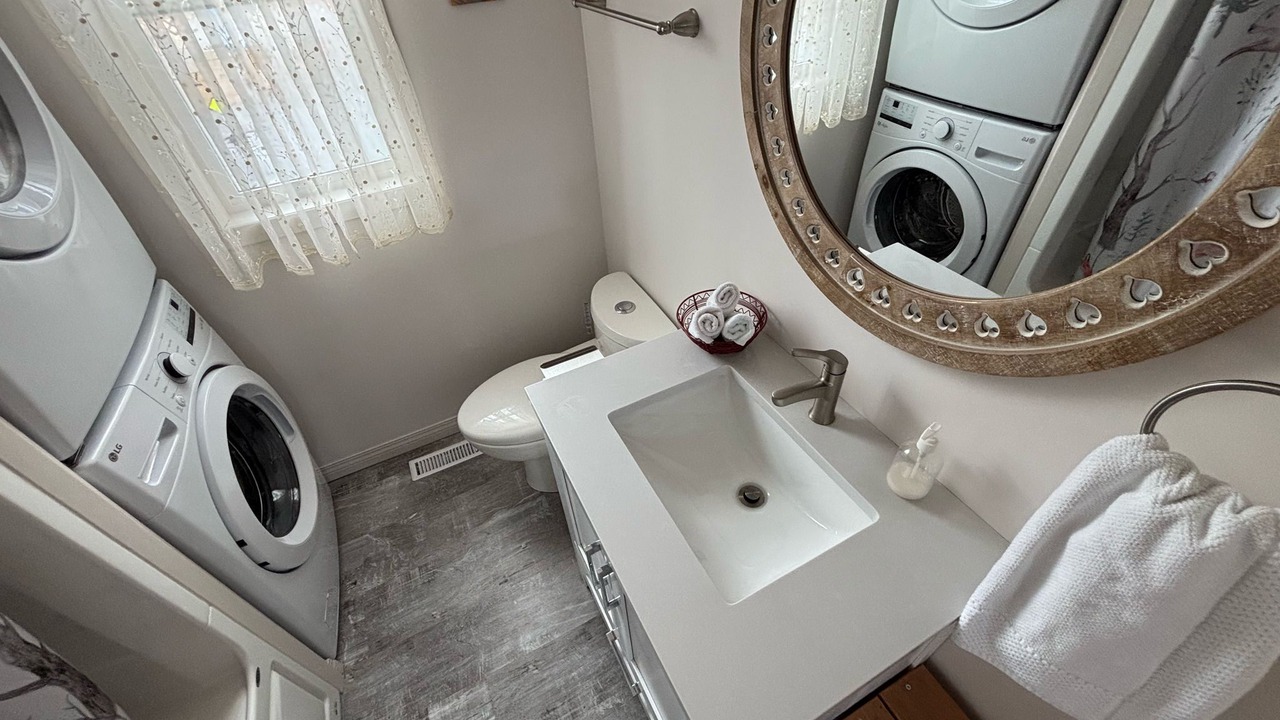 Photo of Bathroom in Gimli