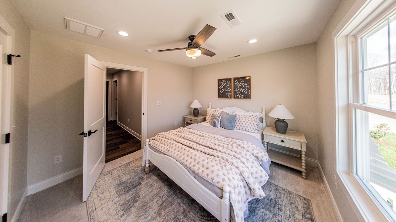 Photo of Bedroom in Grand Rivers