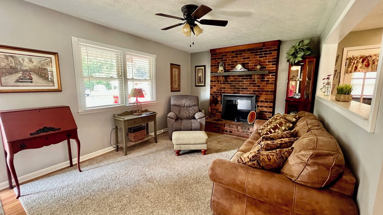 Photo of Livingroom in Campbellsville
