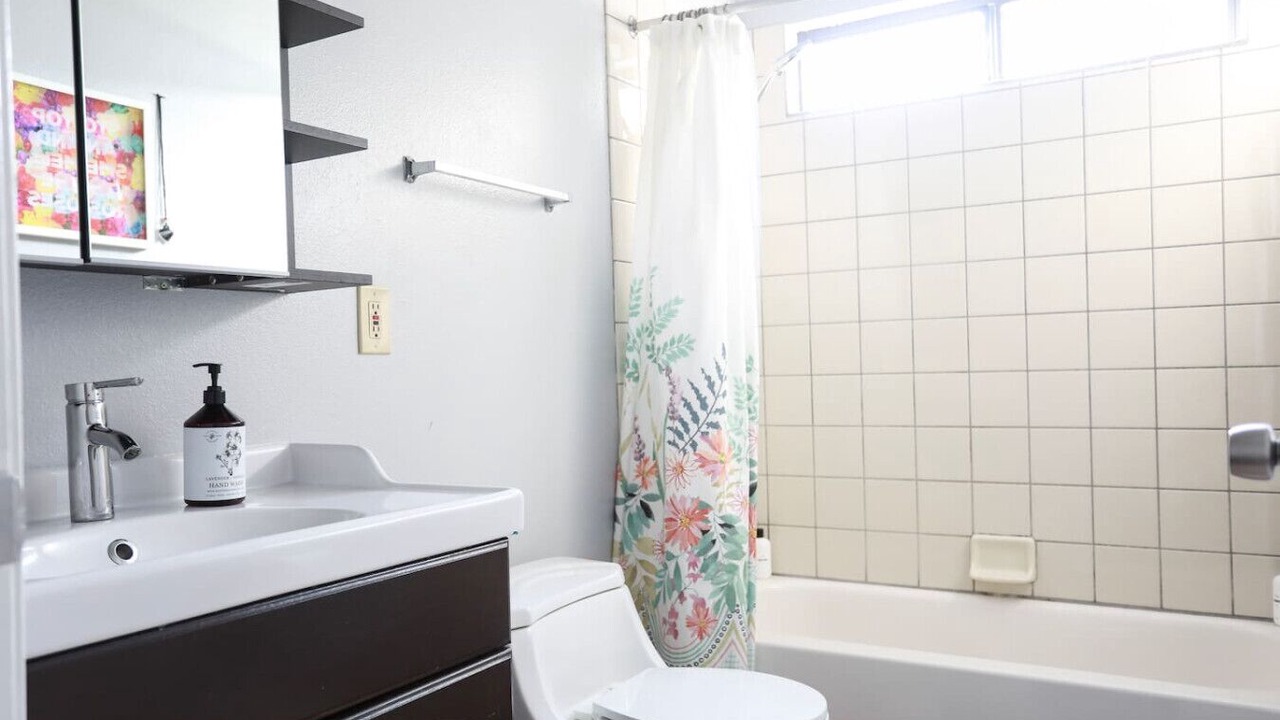 Photo of Bathroom in Mosswood