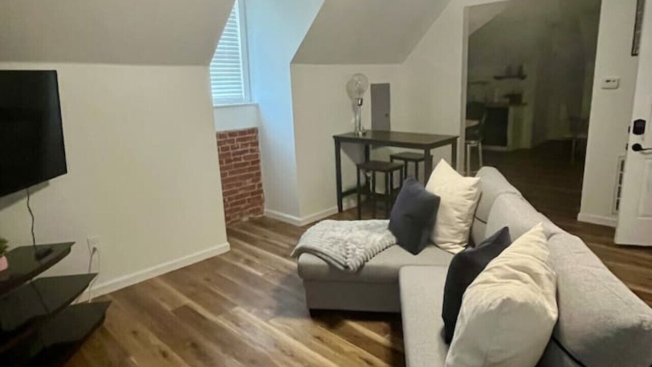 Photo of Livingroom in St. Charles