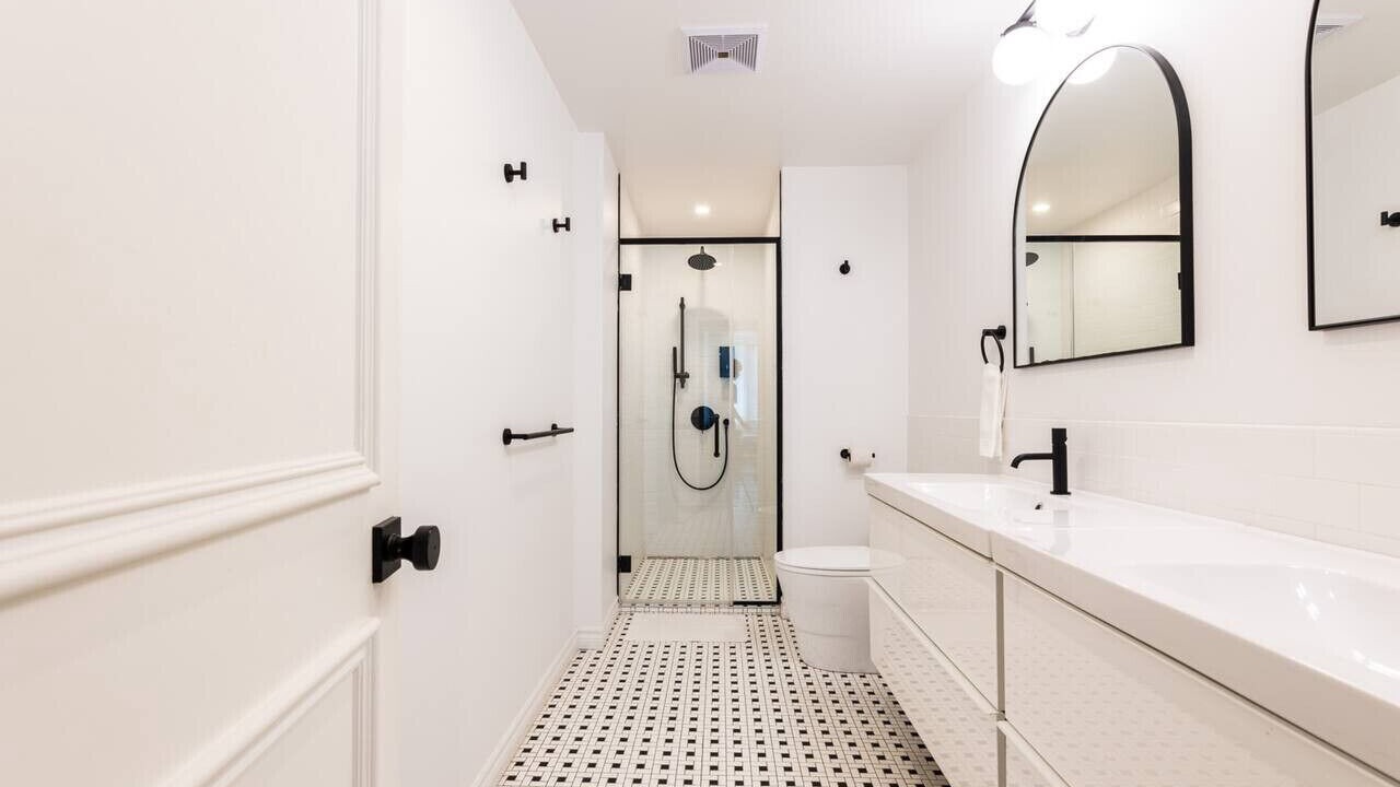 Photo of Bathroom in Shaughnessy Village