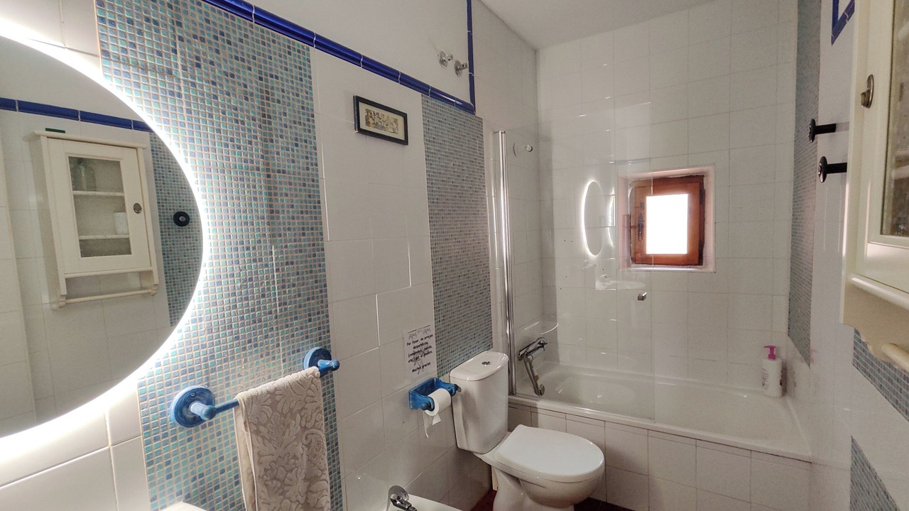Photo of Bathroom in Orejana