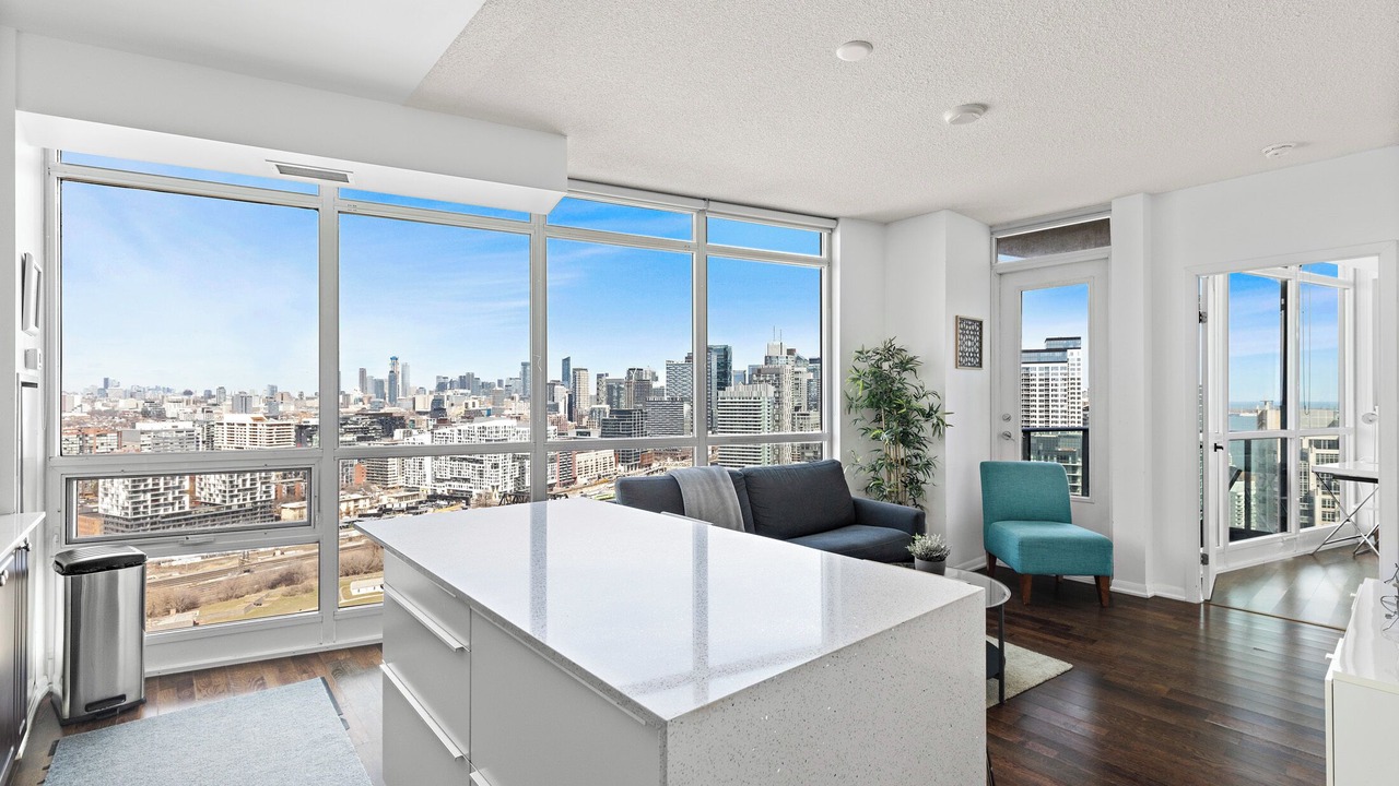 Photo of Livingroom in Fort York